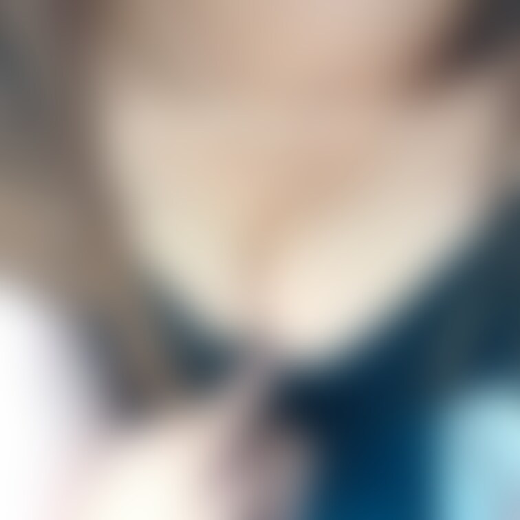谷間は好き？💕
ふわふわのもなぱい手を入れても良いし、🍌挟んでも良いよ？🥰