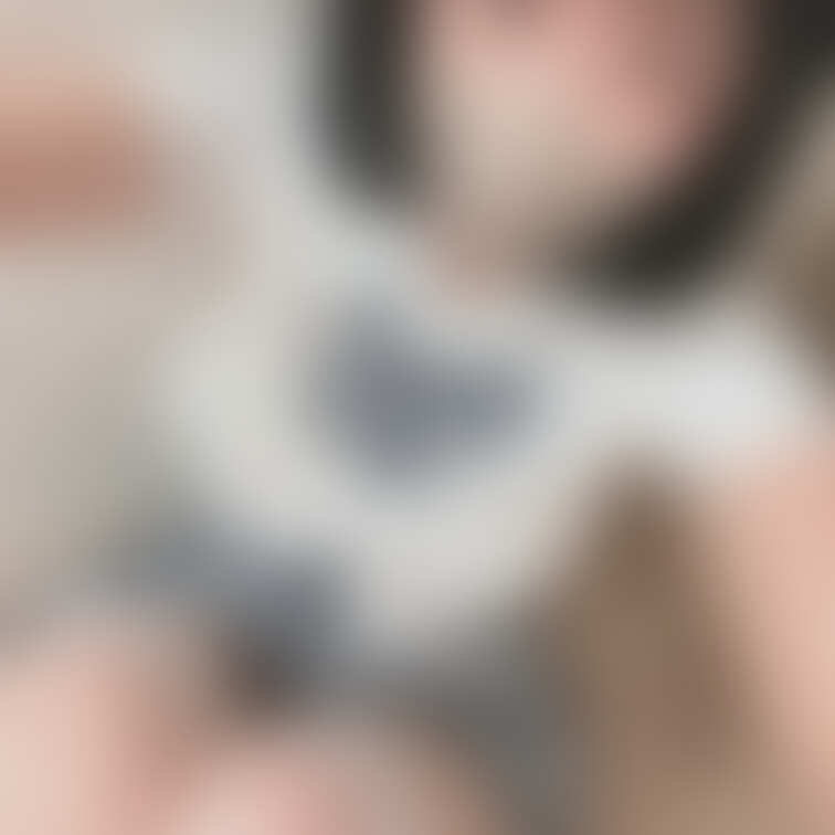 ノーパンノーブラ女子○生😳

※ウィッグです💇‍♀️