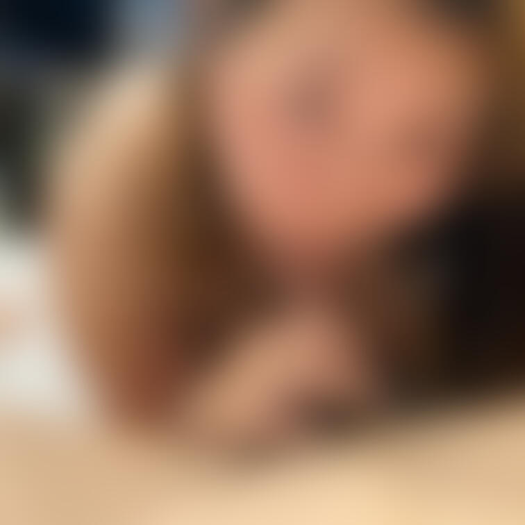お口の中に出してもらうと、それだけで興奮するし、ごっくんすると喜んでもらえるので、いつも飲んでます。。。

出したあ