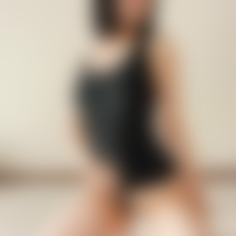 泳ぎに行きたい🏝️

【みみからのお願い💕】 
えっちだと思ってくれた方は 
写真下の♡印をポチッとしてくれると