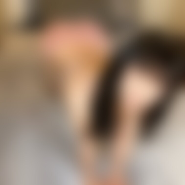 ピンクの下着がかわちぃね🥺ྀི