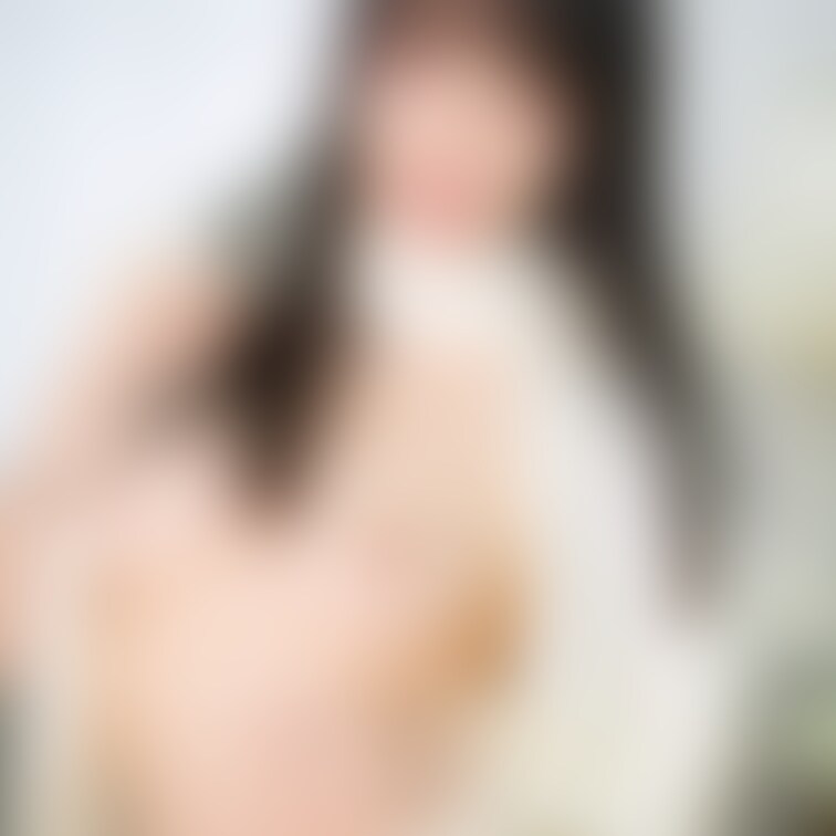 以前ストリッパーをされていた方のアー写

劇場でしか見られなかった裸体
