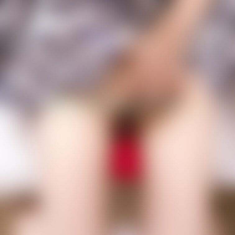 おまんこ吸われ待ちの人妻です💖
お潮をお顔にかけてもいいですか?
顔騎で擦り付けたいにゃ💕