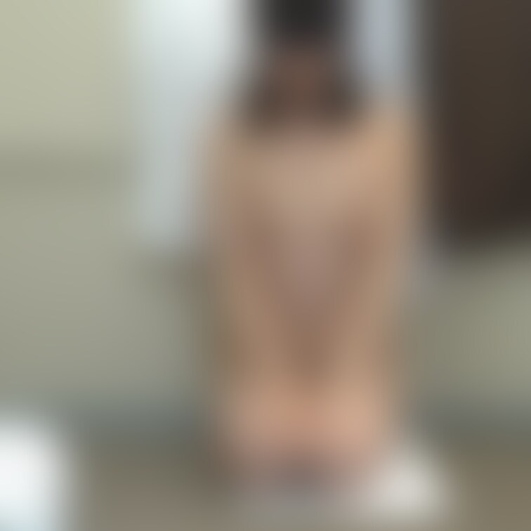 title７　写真【自撮りでご主人様に報告する人妻性〇隷】ベランダでオナニー　剃毛