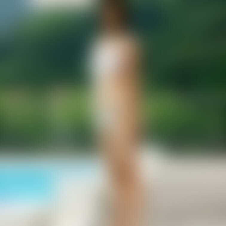 熟白透けビキニ(#^.^#)