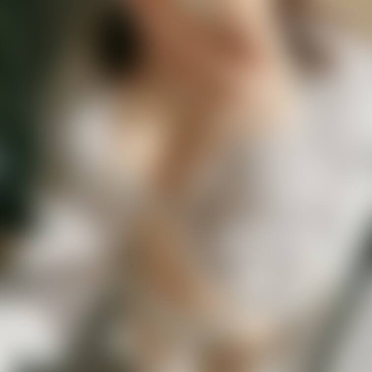 今日お出かけする前に
おしりとおっぱい皆さんにお見せします♡