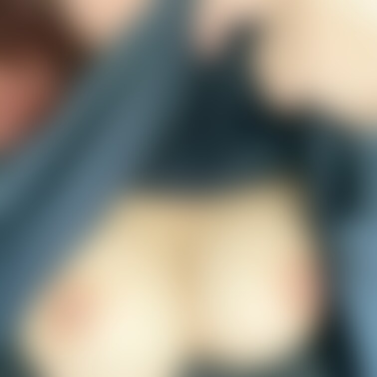 こっそりママのおっぱい吸う??