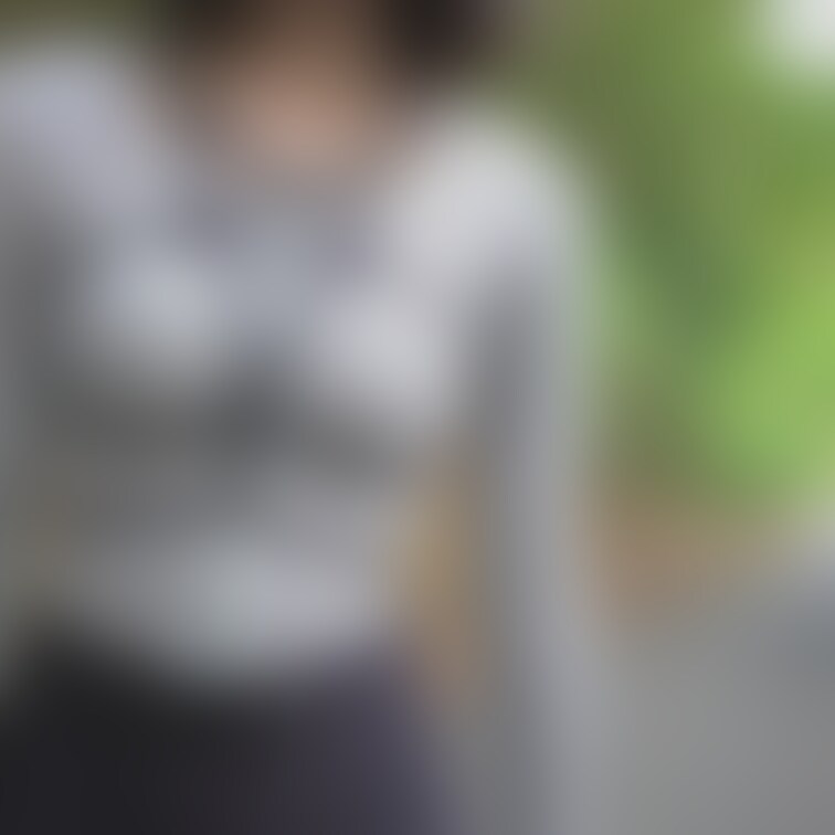 ボディハーネスを服の上から付けてみました🥰
裸に付けるのも良いけど、服の上には服の上の良さがあるような気がしました🥰