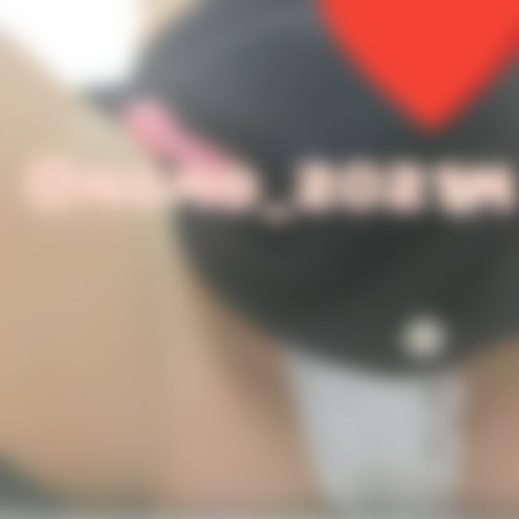 ①発情期が来たので、お出掛けしながら1日中クリをローターでいじめ続けて、いっぱいイくの我慢して、お家に帰ってすぐにおなに