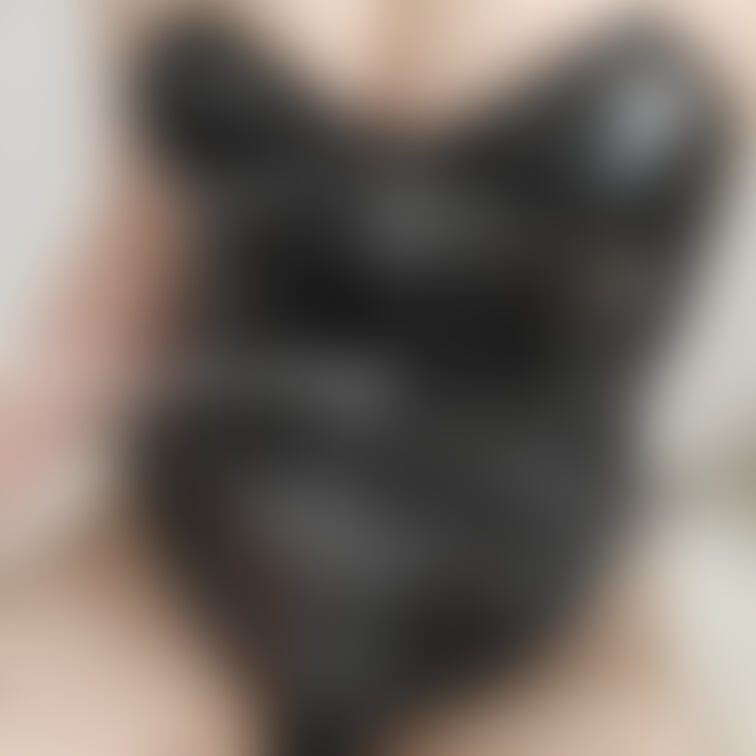 バニーちゃん🐰
おっぱいがむちむちだ～♡