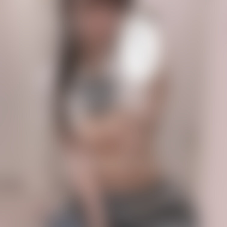 乳首小さいのコンプレックス…( ; ; )
でも乳首だけでイけるから感度はいい
意地悪してくれる人いますか…？///