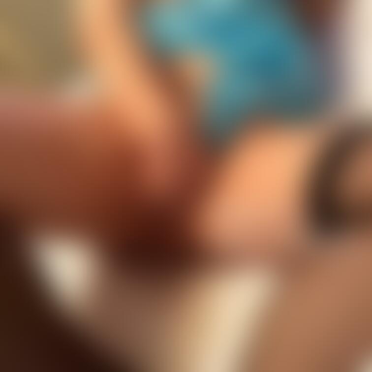 巨乳見て、今日も頑張ろう!!
Get energy from my big boobs!