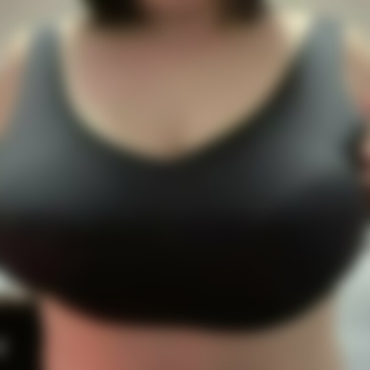 爆乳がスポブラをつけると…
揉みしだくとこんな感じになるよ💗