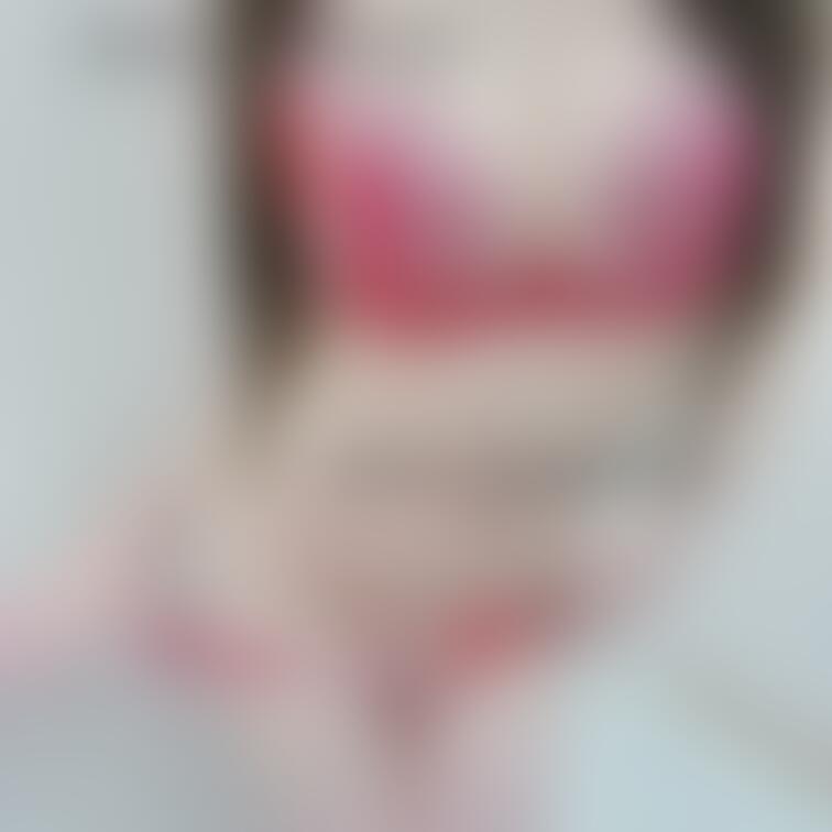 脱ぎ脱ぎ…
お風呂入ってくるね🛀
みんなお休みゆっくりできた?
まいは…韓ドラ見て…お昼寝して…
携帯ゲーム
