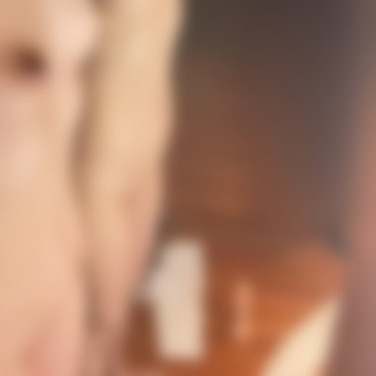 ぴーず限定おまけ動画付き

1回イッた後ゆっくりディルドを抜いて、鏡の前でなぜか指パッチン
立ち全裸で動く姿を横、