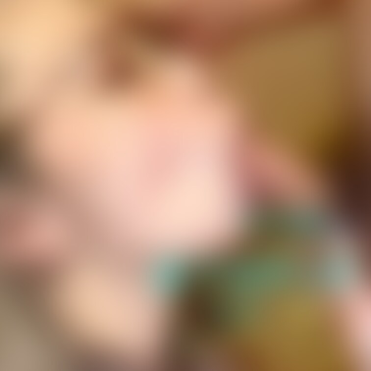 明日の投稿予定の動画の一部スクショです。5枚あります。

ハロウィン用にコスプレで撮影しようと思ったのですが、結局メ