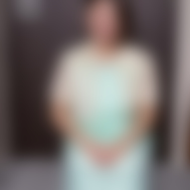#029_MIKU　
「フォーマルMIKUちゃん」（サンプル）

お友達の結婚式帰りにフォーマルドレスで撮影に来て