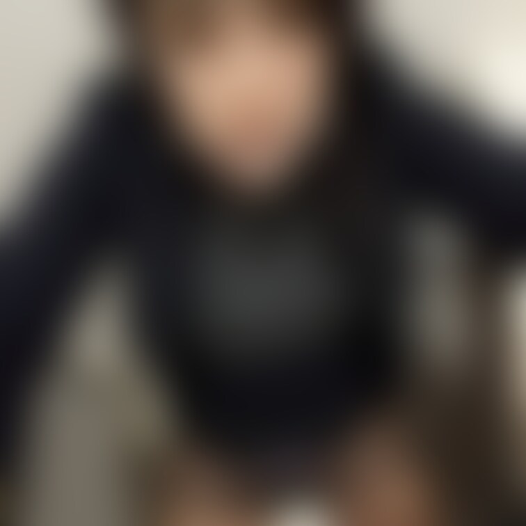 上位版★仕事中にトイ◯で蒸れたパンスト下半身を自撮りしました。紫パンツ下着ストッキング姿のスーツ女子