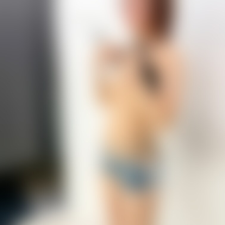 プリクラの中ではこんな撮影後行われてます