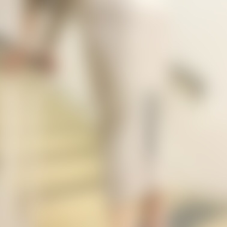 タイトワンピースとハイヒールです！
ロング丈は需要が少ないかと思っていたのですが、先日お尻が目立つマーメイドスカートの