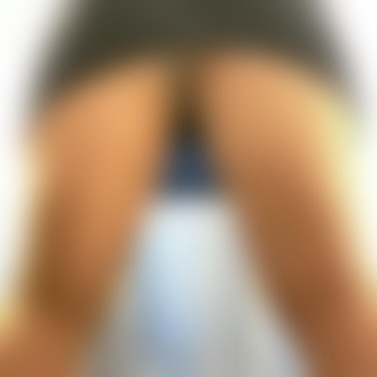 「パンツみせて」って言うと見せてくれる同僚