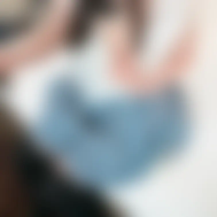 天海やえさんの写真10枚です
この30枚は初配信の日に撮影したものです
緊張しつつの自撮り風景や配信中の写真です
