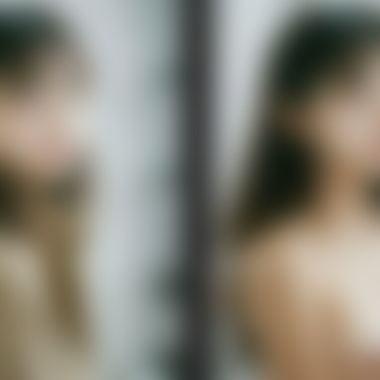 着衣と脱衣を並べた画像です。画像№1113