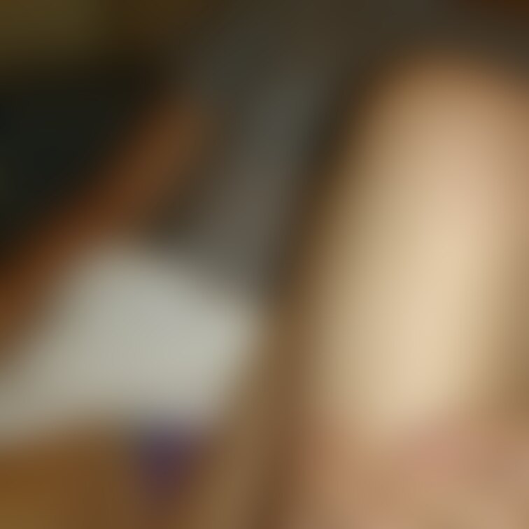 着替えも準備してさやかちゃんと一泊。チェックインすぐ、くつろいでいます。