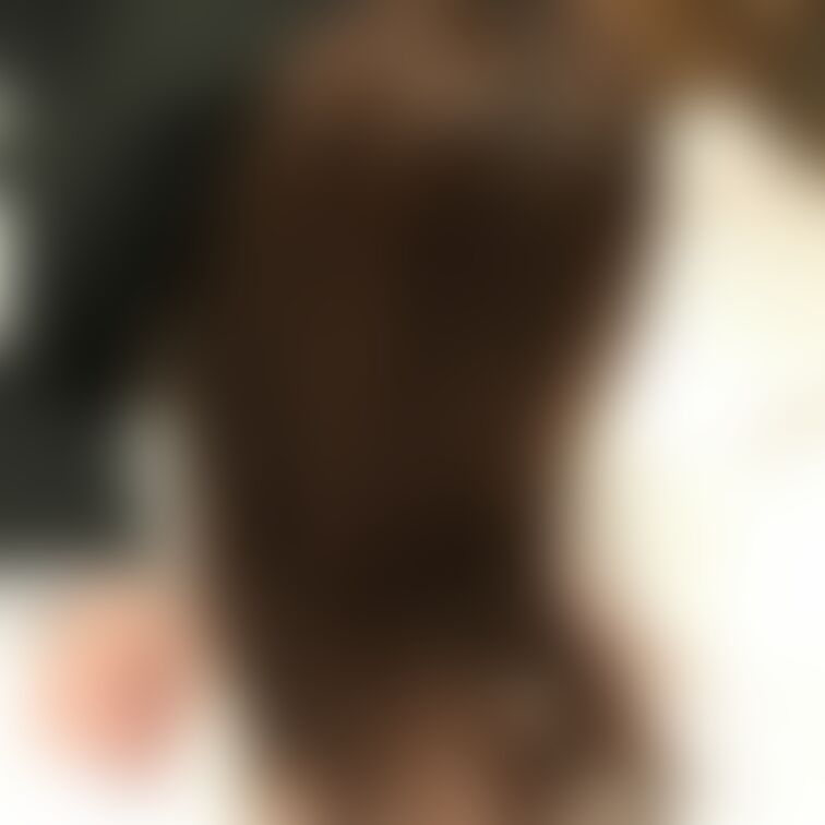 長い髪を前に垂らして貞子風✨