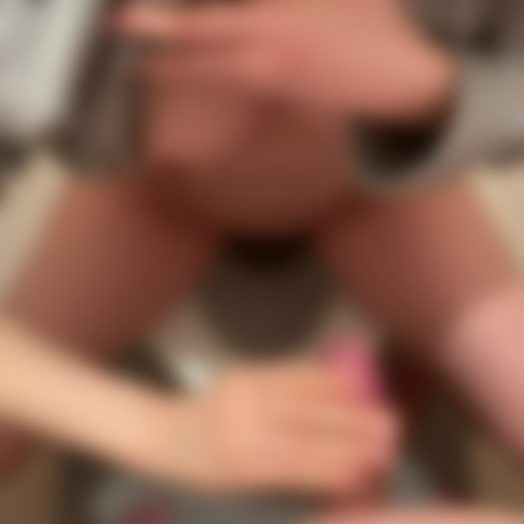 ○○○射精ごっこで優しく手コキしてもらい沢山ぶっかけてみました！昨日の○○○風動画とあわせて見ると更に楽しめる内容になっ
