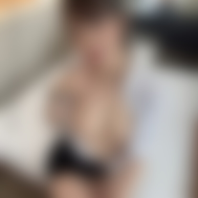 えっちな女医さん🩺のつもりです!
Twitter凍結されて
作り直しで見たけどやっぱ同じスマホからはもう駄目ぽい