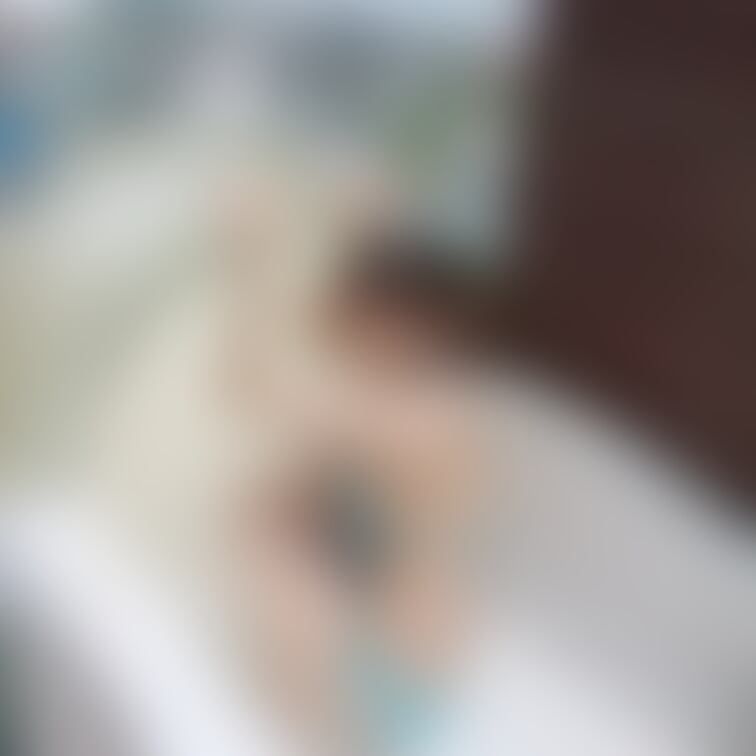 スライダーにのろうとする私と
撮影するいおりさん。

この後めっちゃ焼けた〜って
騒いでました😂

わたしは