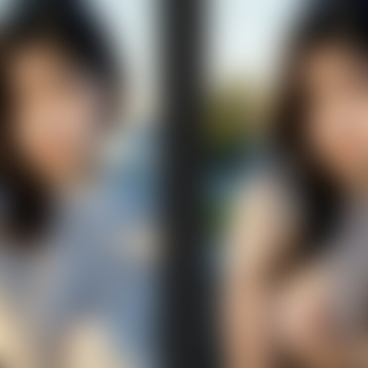 着衣と脱衣を並べた画像です。画像№510