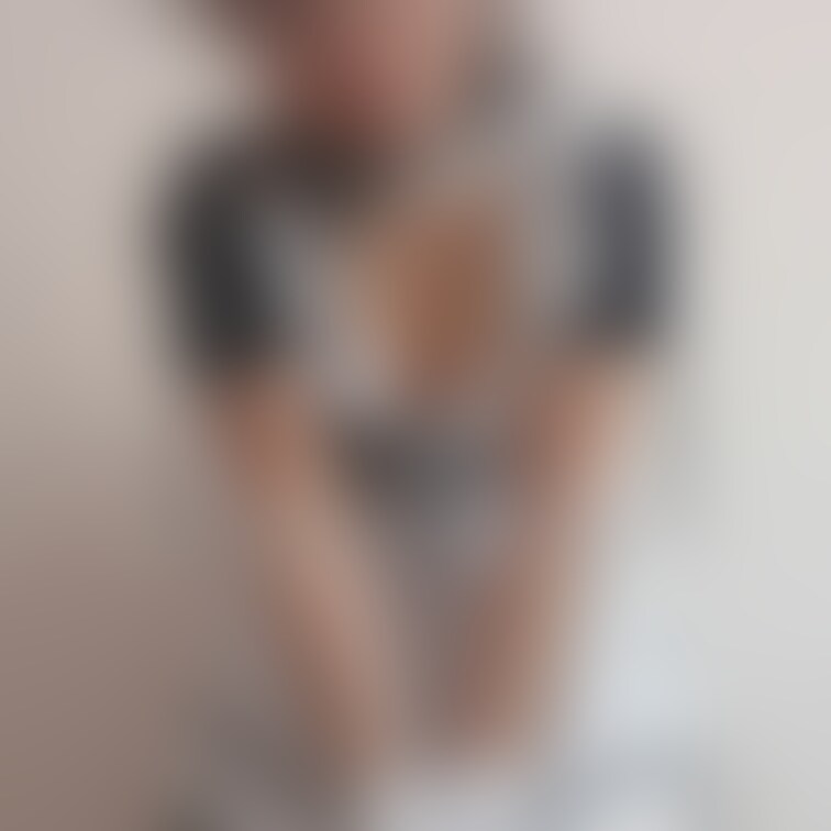いつぞやのメイドコス。
コスチュームはTwitterのフォロワーさんから頂きました♪
程良くセクシーで可愛い♡