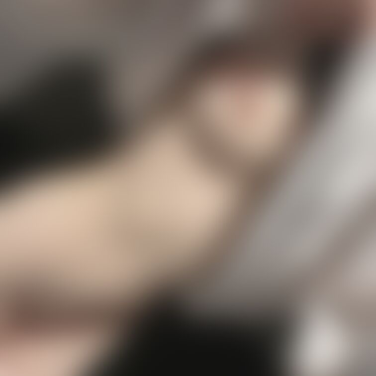 ノーブラだよ('ω')

さっき投稿したと思ったら多分
私の間違いで出来てなかった、泣いた‼︎

なんかツイッ