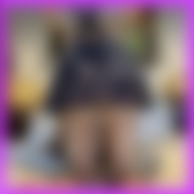 熟女が制服を着てみました