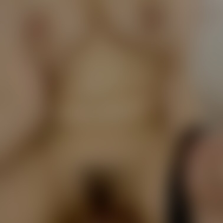 爆乳インフルエンサー美女を○○○束して中出し。
プレミアムで動画載せてます。