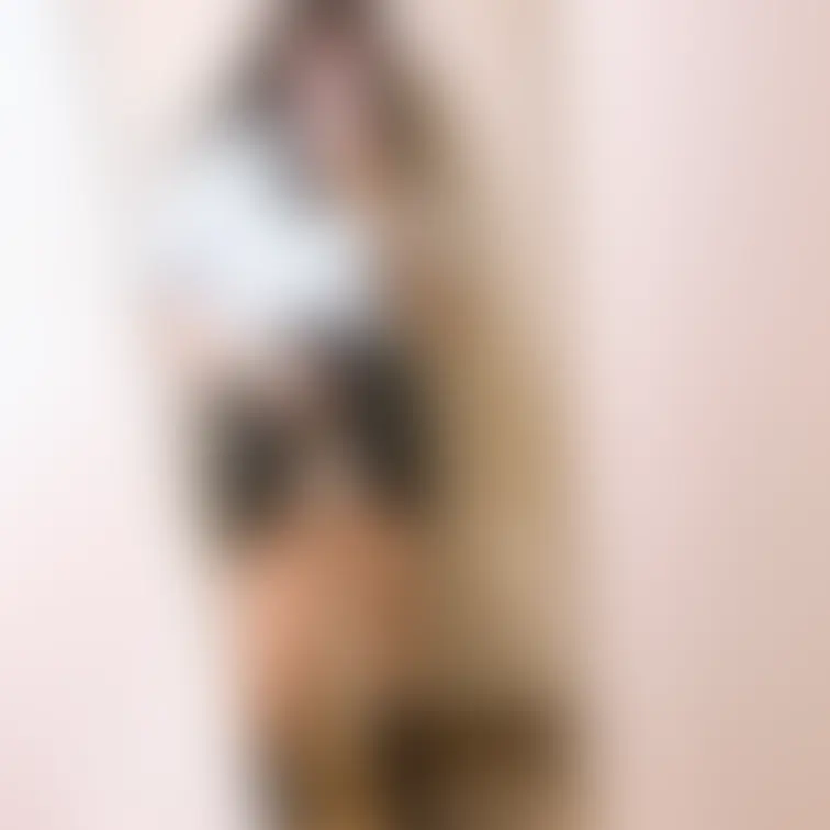 Xで上げてる画像でスカート上げちゃってます😚
