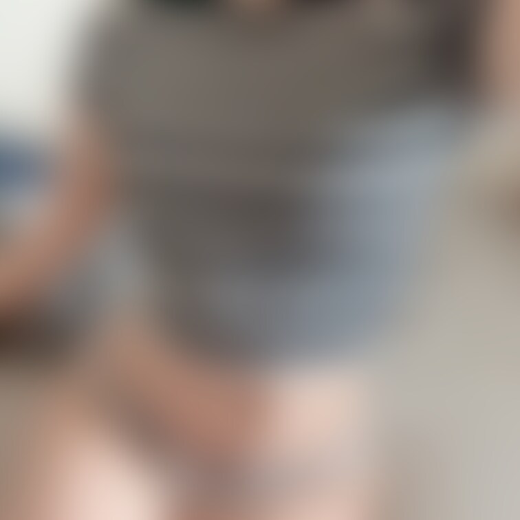 おはようございます☀
連休明けで、憂鬱な朝ですね…
おにゅーのパンティとミニTのまふゆを見て
元気出してくれた