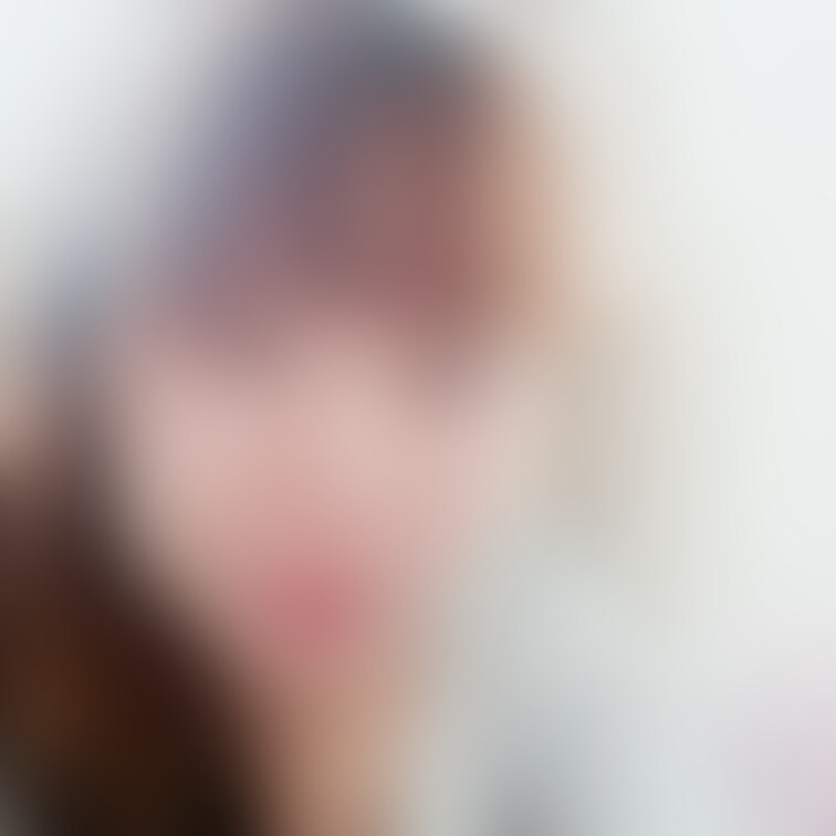 こんな人妻を寝取ってください😍