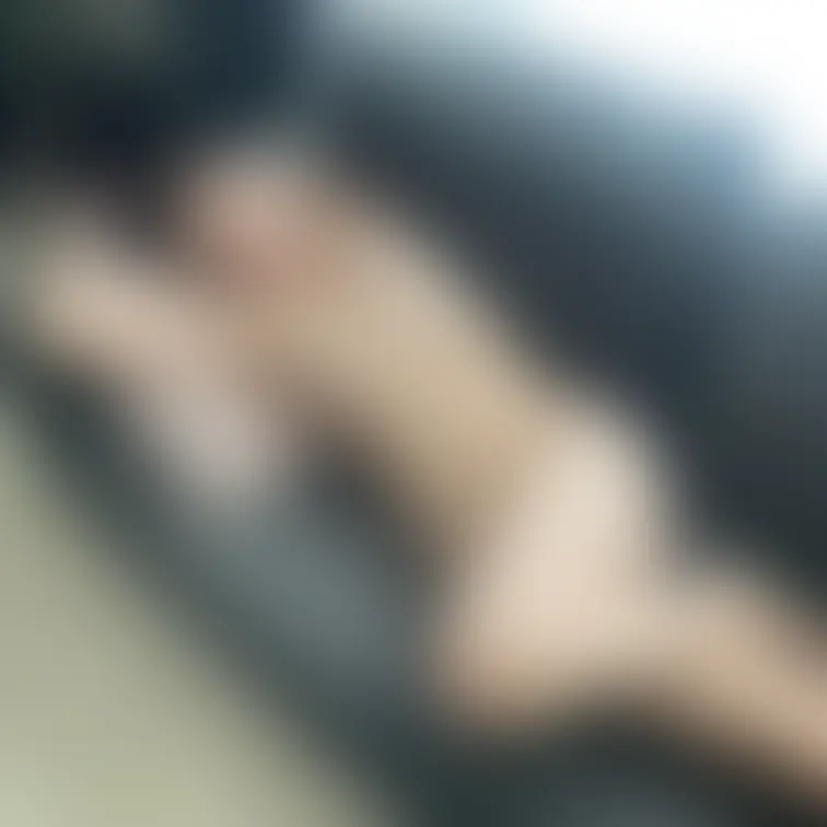 渋谷茜の素顔 
 ・昔撮影した、お店の宣材写真
 
 Xでマスクを被って顔を捨てている姿とのギャップをお楽しみくだ