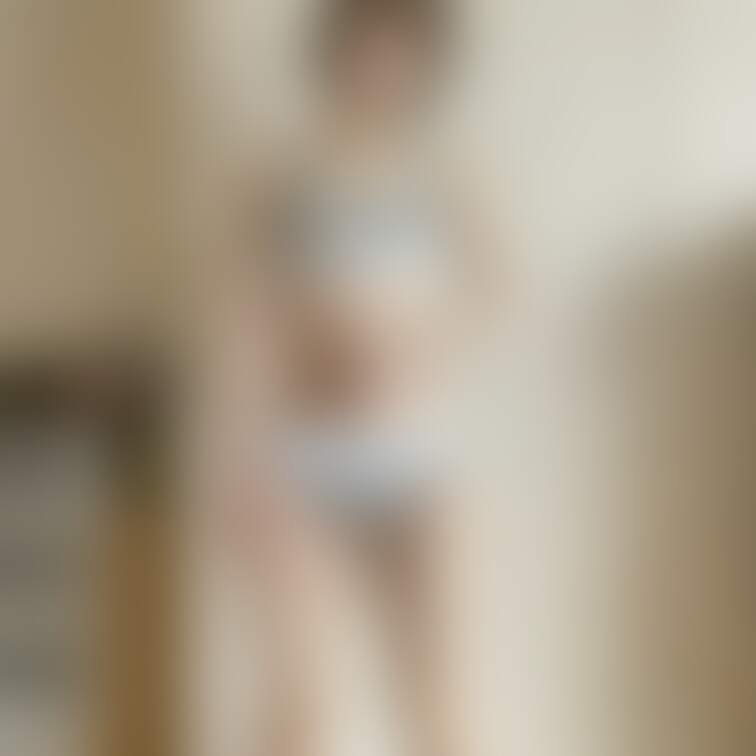 欲しかったカルバンクライン…でも思ったよりサイズが大きくてウエストがちょっと緩いかな。だれかXSサイズ下さい。