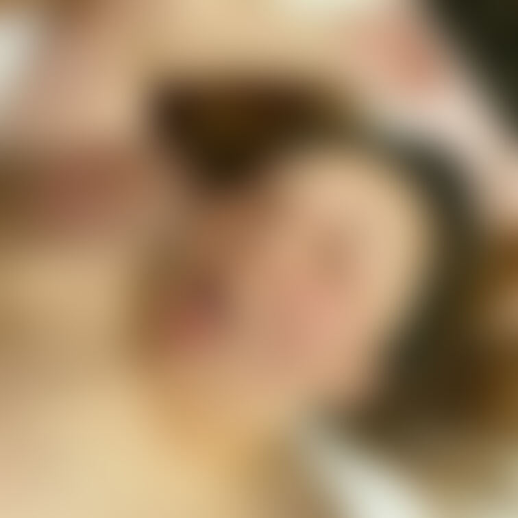 さっき何日か前に会った男性から写真がたくさん送られてきました。

「マジでブタみたいな顔してる笑笑」
「肉●器以下