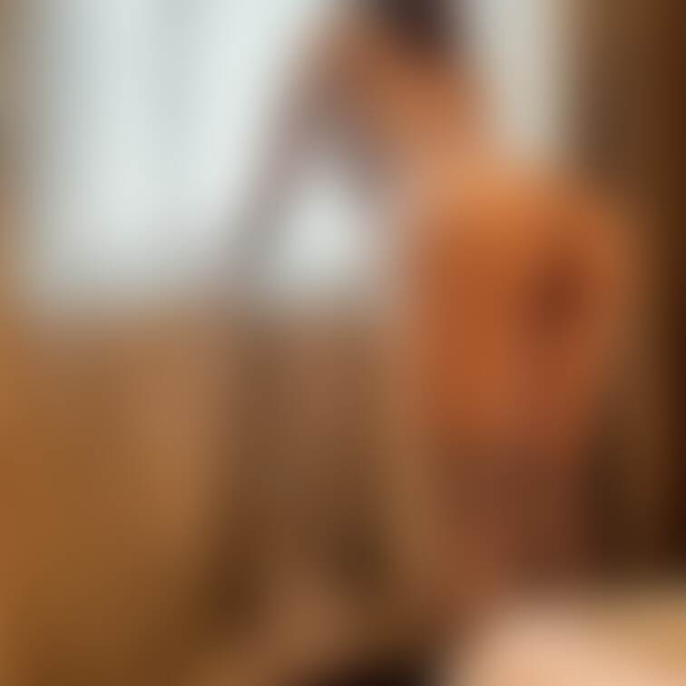 外は、、寒そぅ、、、
エッチな、、格好じゃ、、
出られないね。。。