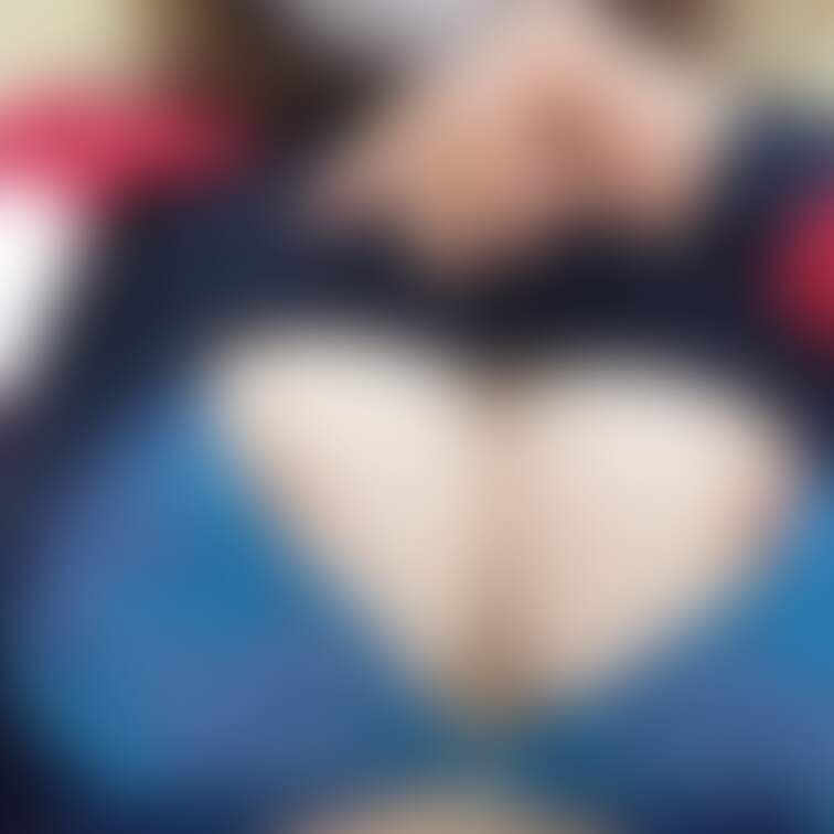 はみ出てるし、サイズは合ってるのに。
