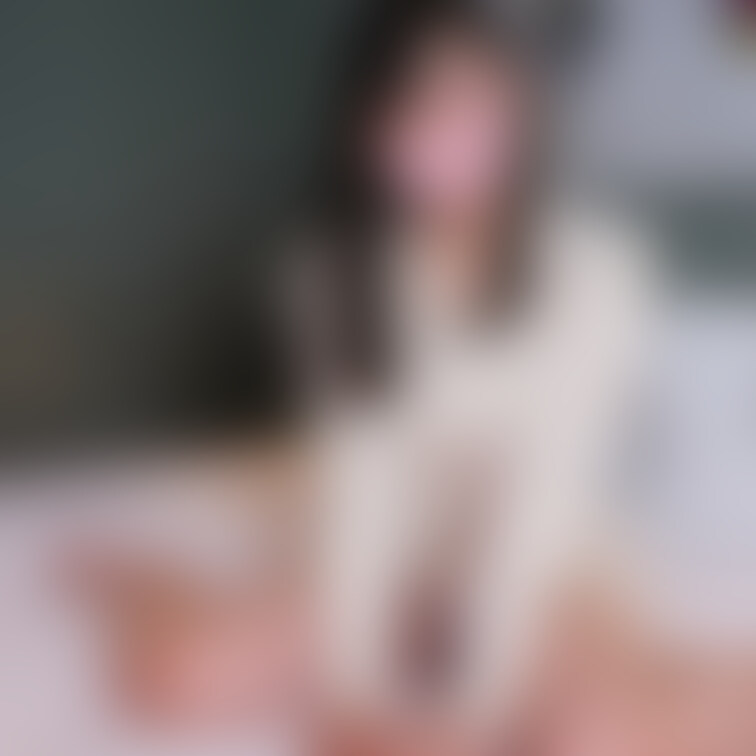 ハリと弾力が凄まじいHカップ爆乳女子大生!
マジでデカいです!
ハリもヤバい!
下乳の圧も異次元!
こん