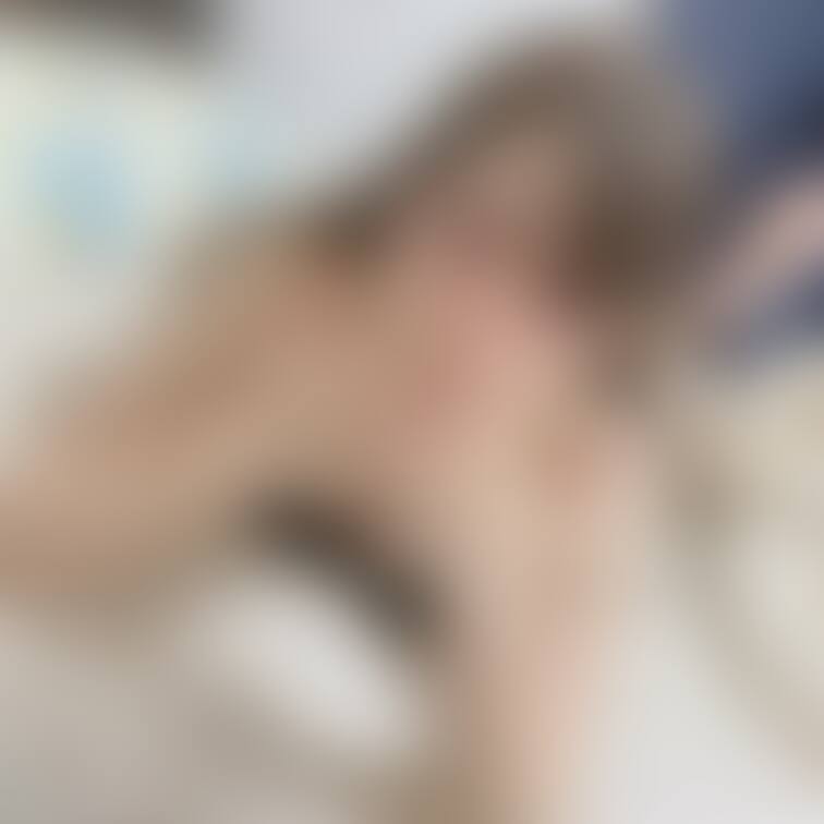 メイク

1枚目(弱め)

2枚目(強め)

どっちが良い？♡