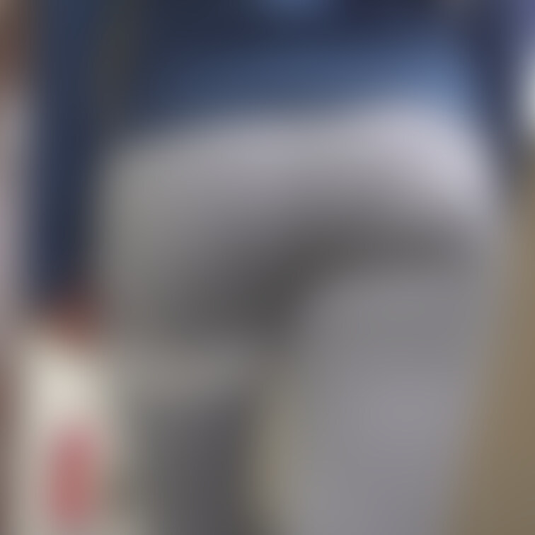 デカ尻レギンス女子の尻弄り（1） 巨尻パン線盗.撮、野外パンティー露出、尻お触り編
サンプル

本編ダウンロード