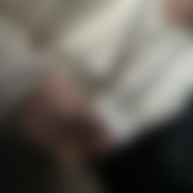 20歳社会人のみぃちゃんとのハメ撮り編
近日公開予定