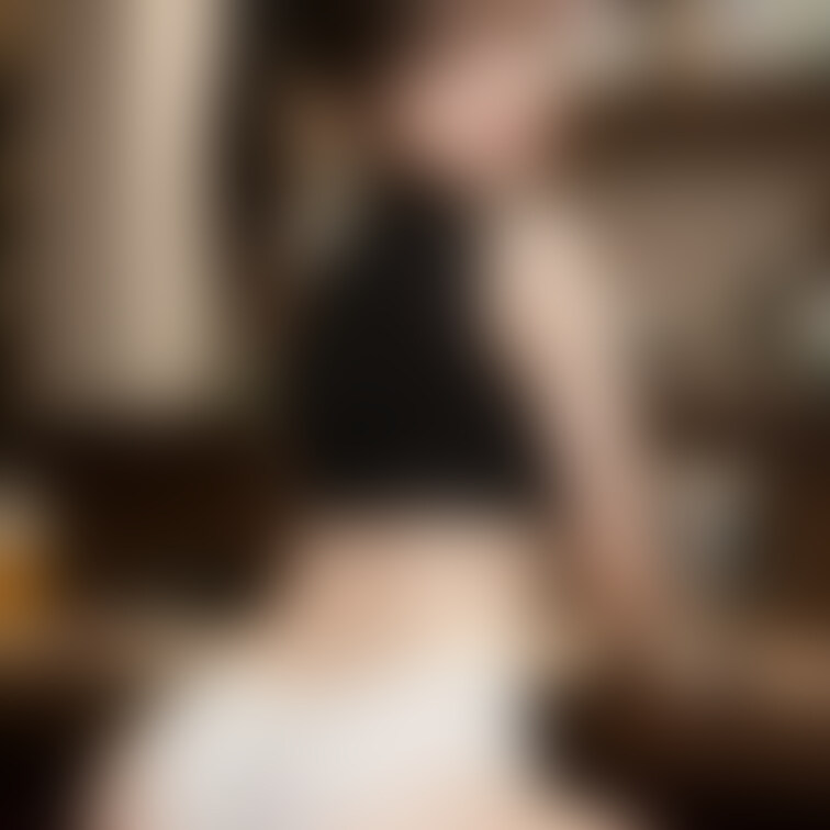 [December 5, 2024 part5]
着衣版のショットバーグラビア💕
一緒に乾杯しませんか？🥂
Sho